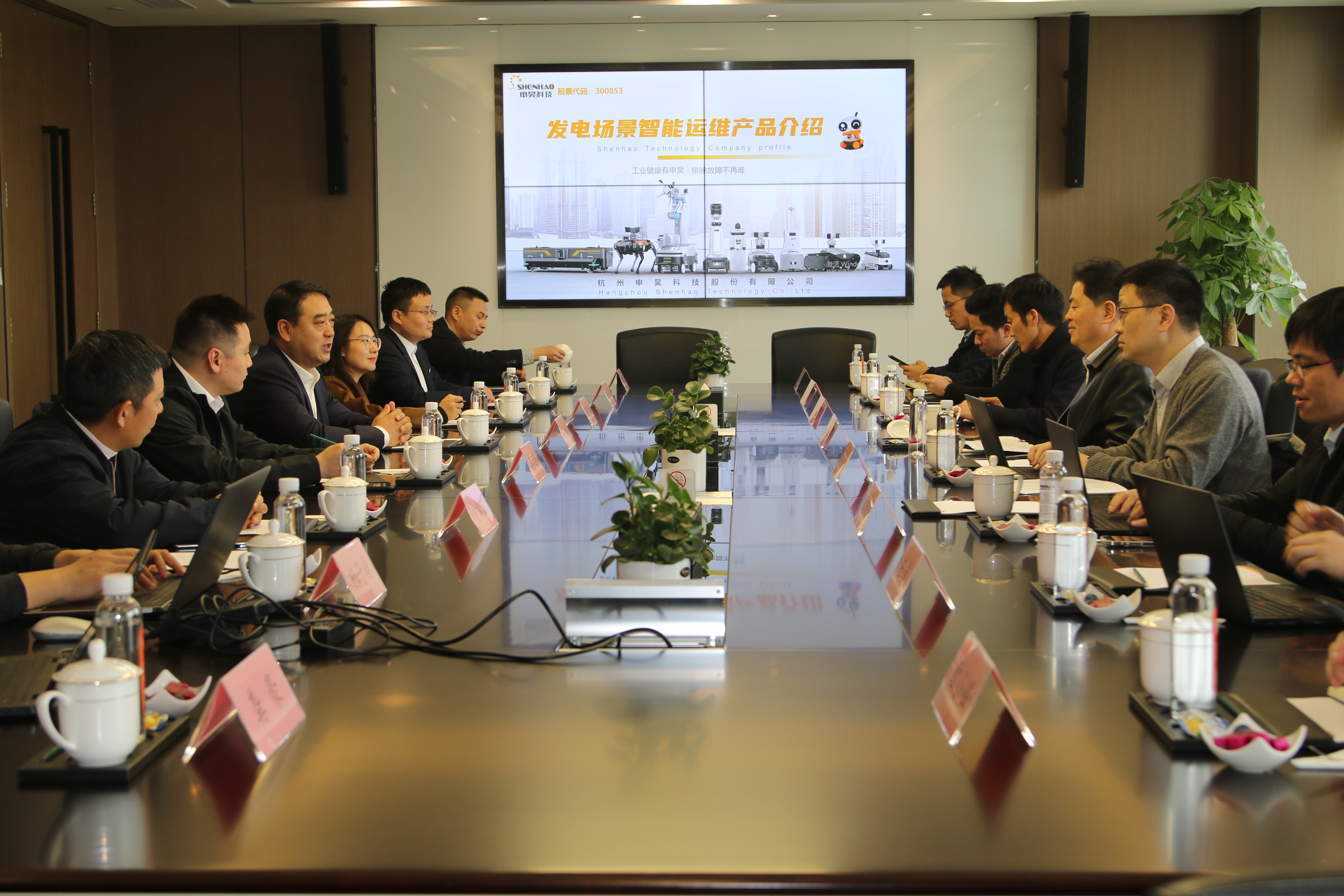 ��8ͷ�����(�й���½)-�ٷ���վ