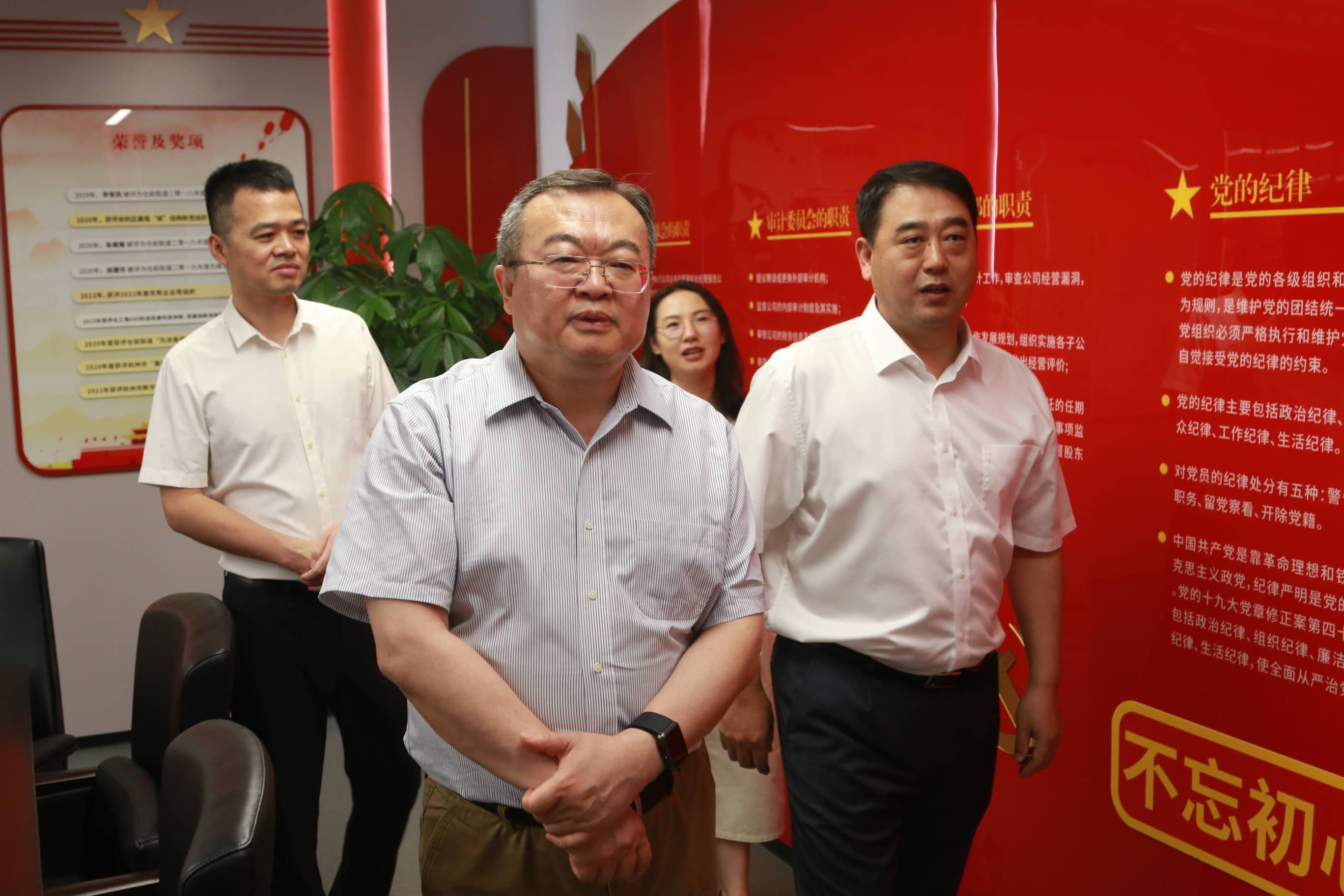 ��8ͷ�����(�й���½)-�ٷ���վ