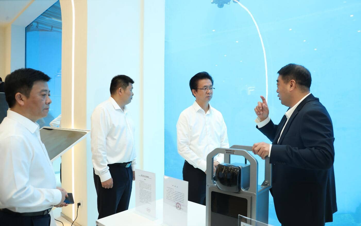 ��8ͷ�����(�й���½)-�ٷ���վ