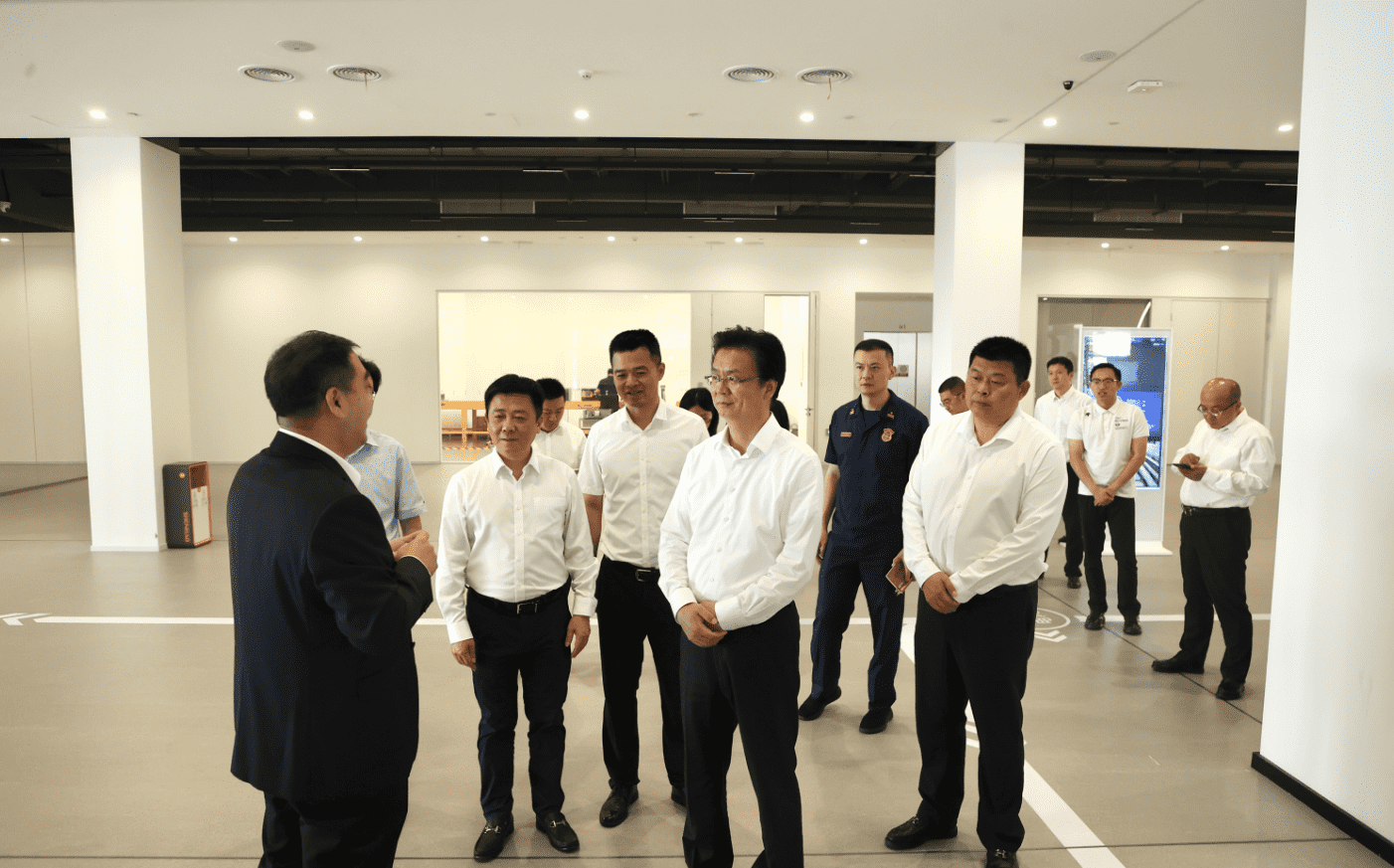 ��8ͷ�����(�й���½)-�ٷ���վ